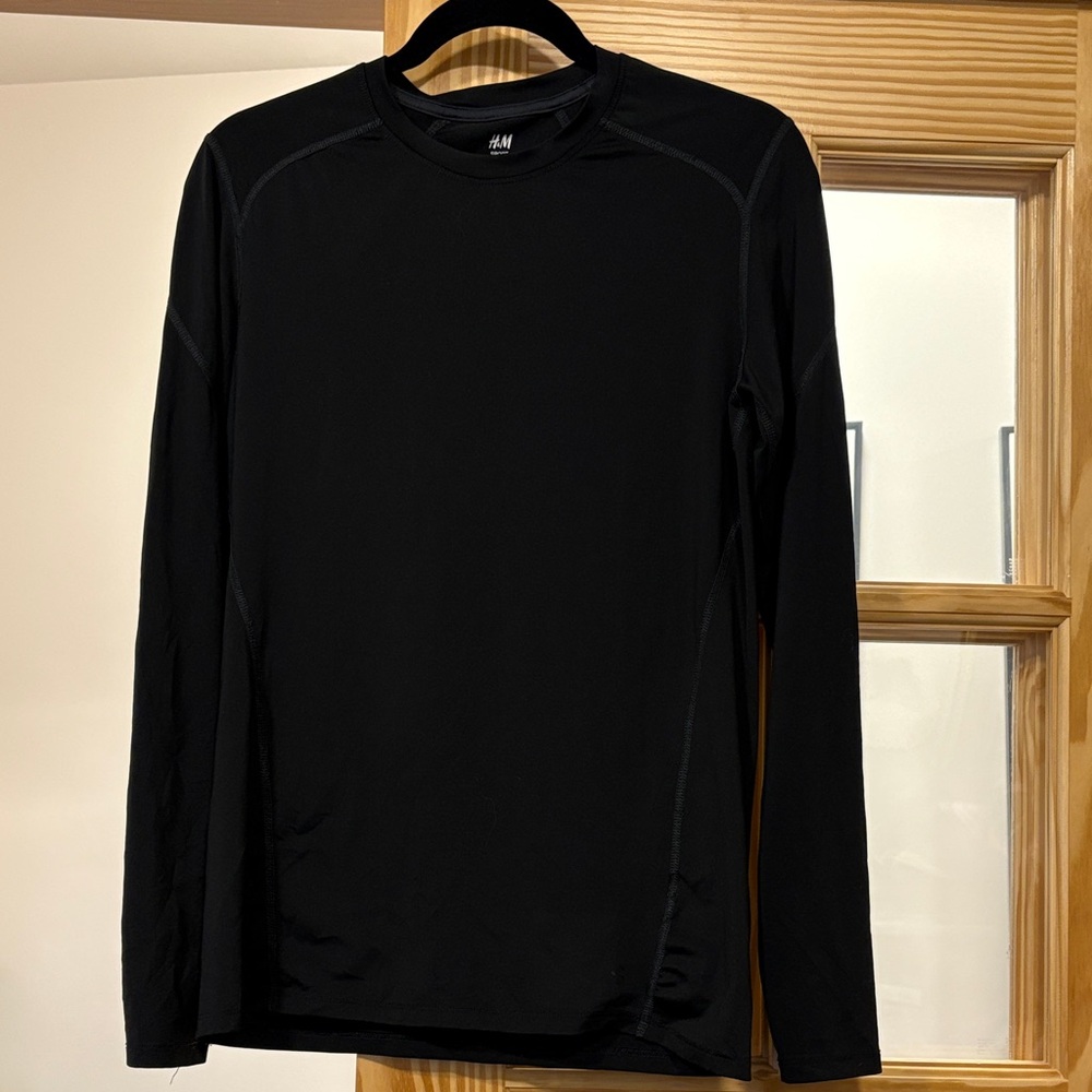 H&M Sport Black Long Sleeve Tee